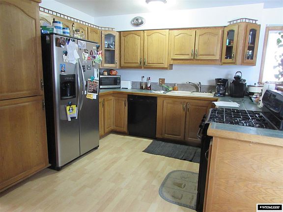 5th image of 250 Fir St