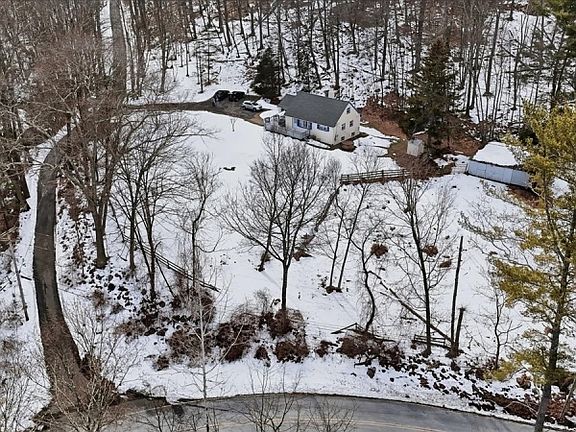 3rd image of 30 Belcher Rd