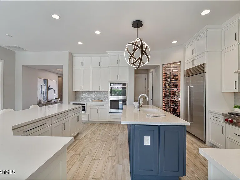 5543 E Beryl Ave — Photo 6