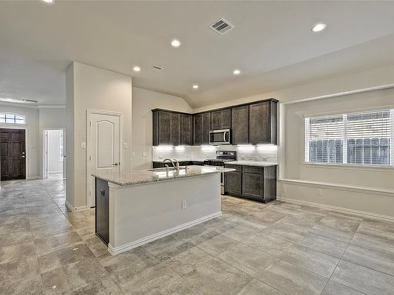 8430 Sunset Isles Dr — Photo 6