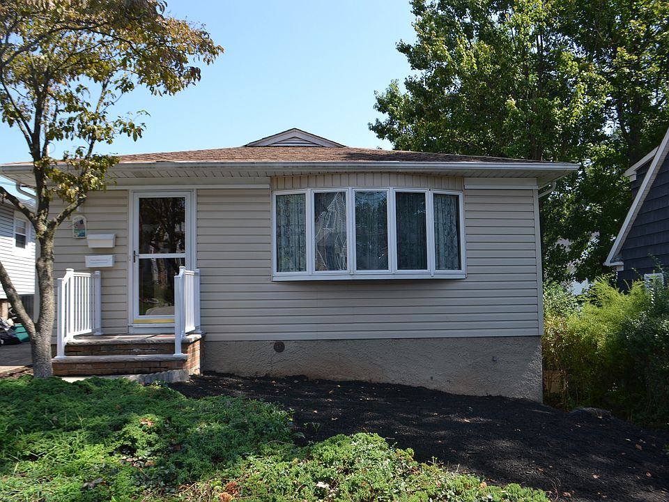 1st image of 19 Acacia Ave