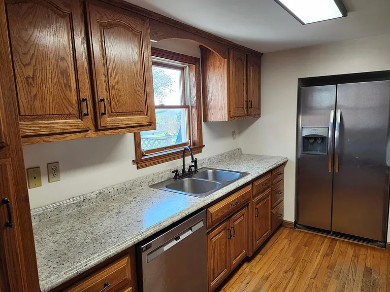 157 Golden City Rd — Photo 14