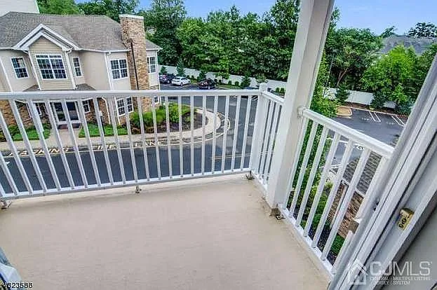 331 Pond Ln — Photo 74