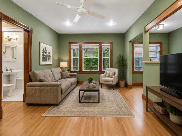 4418 W Lake Harriet Pkwy APT 205, Minneapolis, MN 55410