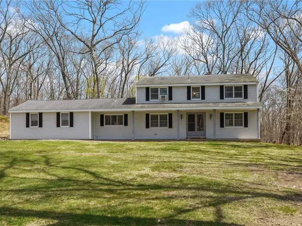 18 Secluded Ct, Cumberland, RI 02864