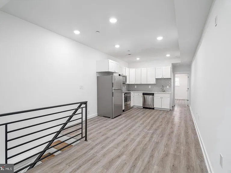 3424 Wallace St #1 — Photo 4