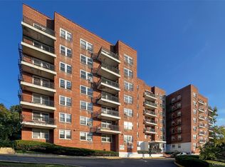 440 Warburton Avenue #1-J, Yonkers, NY 10701