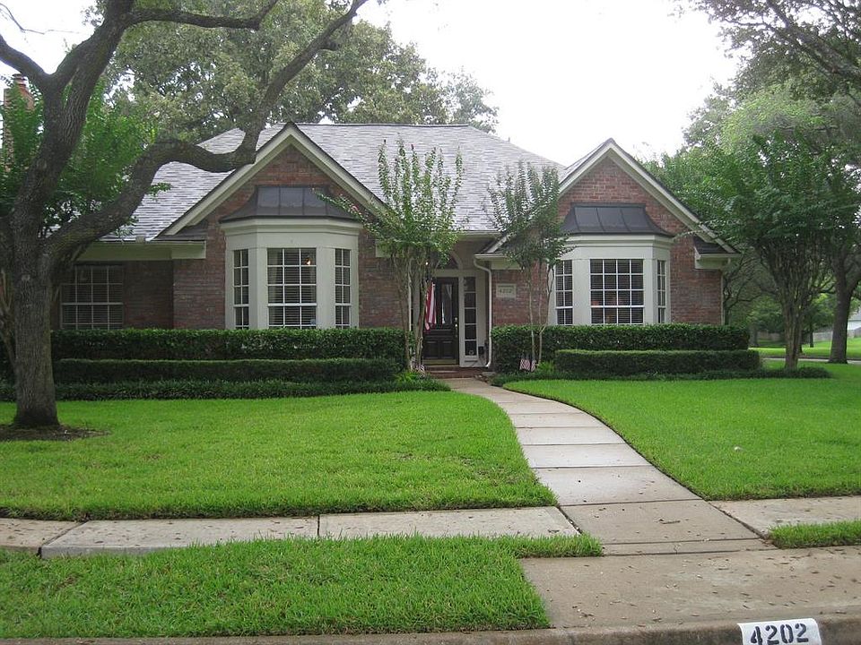 1st image of 4202 Green Hills Cir
