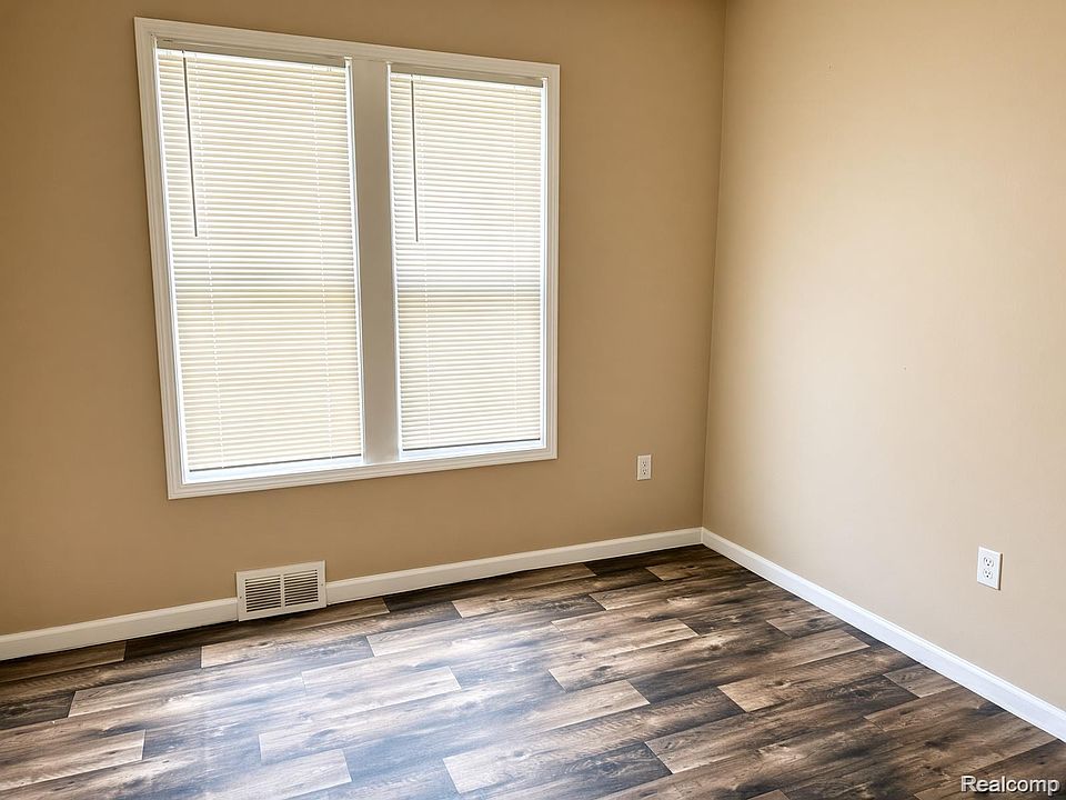 334 Cavalry St, photo 8