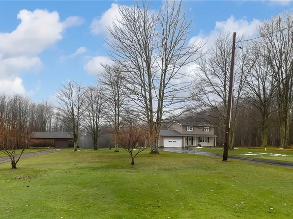 9848 Dewey Rd, Waterford, PA 16441