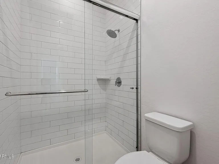 203 E Birchwood Pl — Photo 32