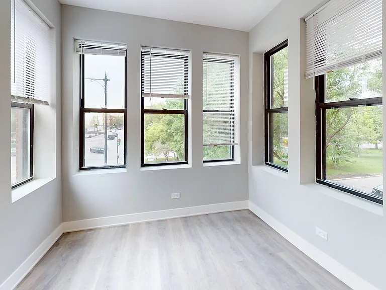 2401 N Kedzie Blvd #2S — Photo 13