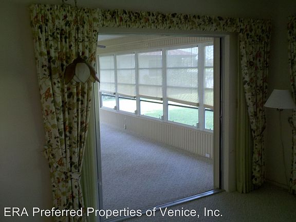 5th image of 961 E Gondola Dr