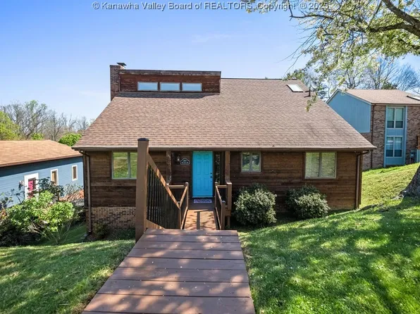 207 Willowcrest Dr, Charleston, WV 25311