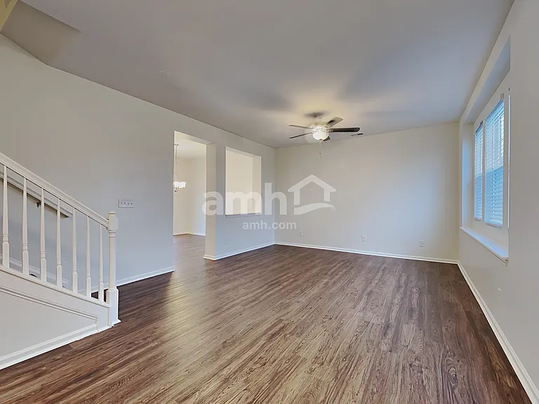 3840 Holliwell Pass — Photo 9