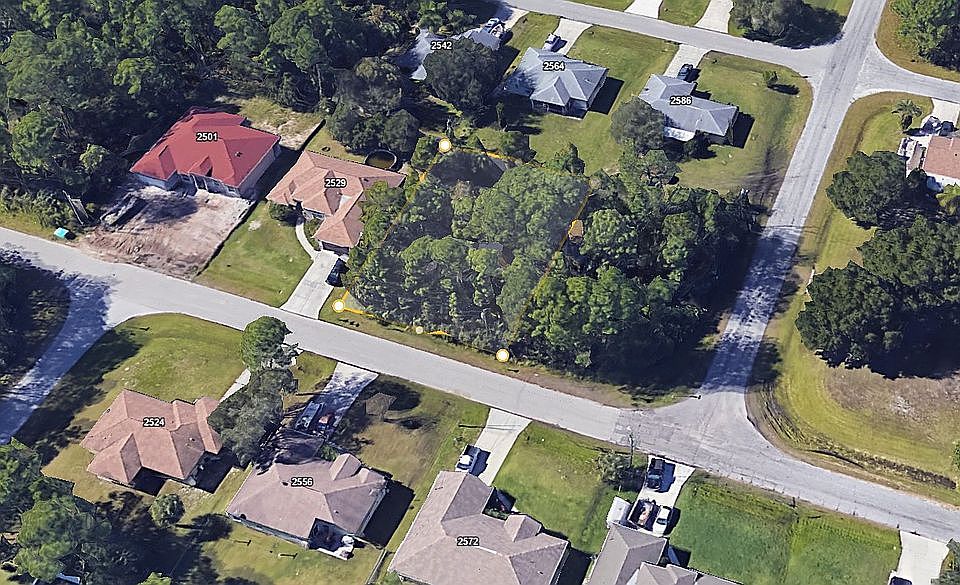 2nd image of 2557 Peake St