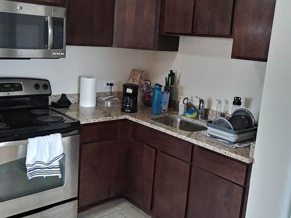 3rd image of 3225 W 111th St #301