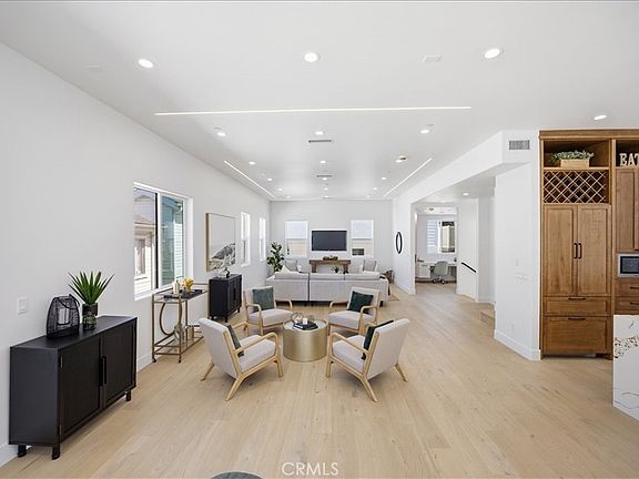 4th image of 617 N Irena Ave #B