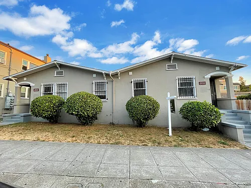 2450 Parker St Photo 1
