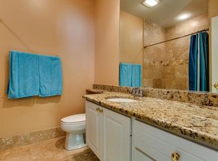 5533 Cove Cir, Naples, FL 34119