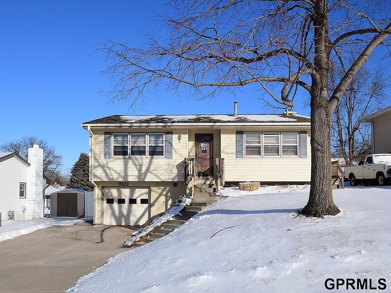 7622 Bauman Ave, Omaha, NE 68122 | Zillow