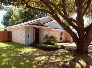 610 British Ct, Arlington, TX 76002