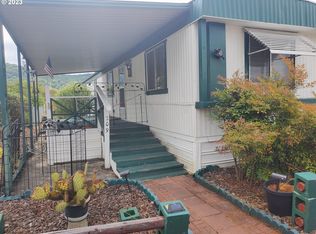 209 Shadow Ranch Ln, Roseburg, OR 97470