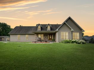 4350 Chamberlain Rd, Buchanan, MI 49107