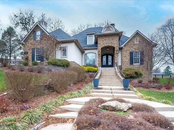 108 Weehawken Ln, Frankfort, KY 40601