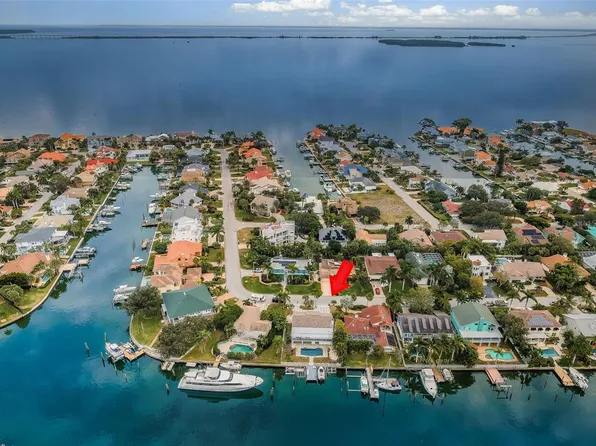 804 3rd Ave S, Tierra Verde, FL 33715