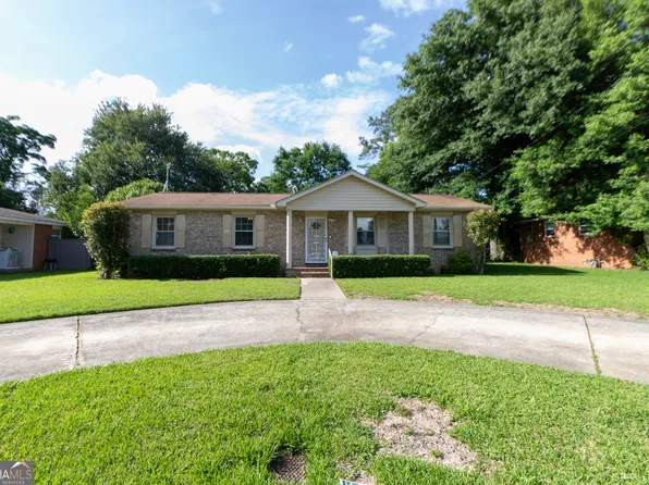 121 Sonja Dr, Warner Robins, GA 31088