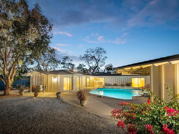 11961 Mesa Verde Dr, Valley Center, CA 92082