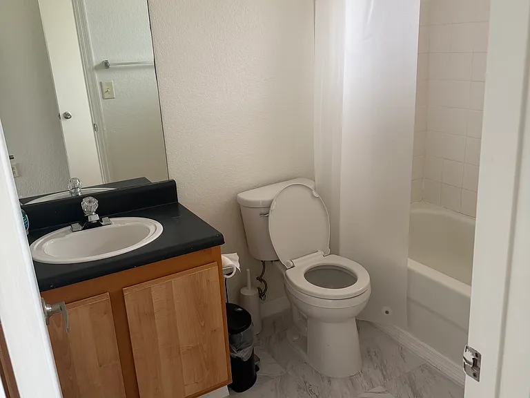 2082 NE 167th St #3 — Photo 19