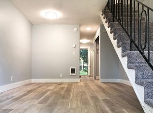 525 Cinderella Loop, Eugene, OR 97404