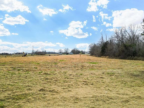 3rd image of 3608 Hollow Springs Rd Lot 5