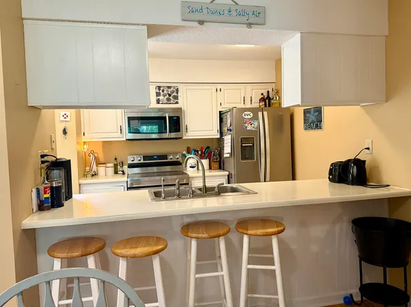 812 Club Cottage Rd, Edisto Island, SC 29438