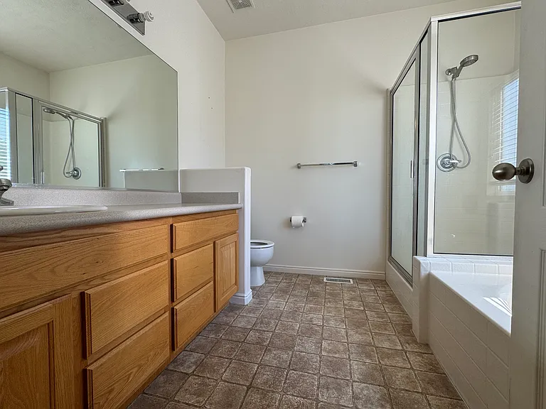 4047 W Hollandia Ln — Photo 17