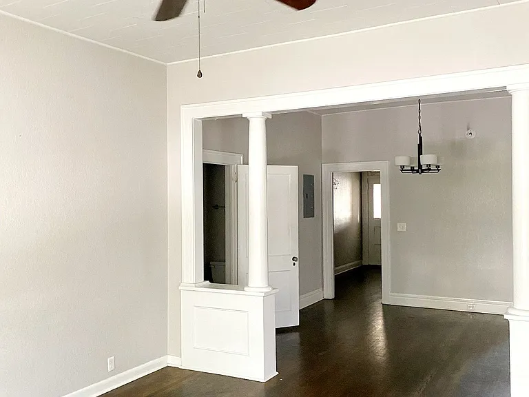 111 W Unaka Ave — Photo 4