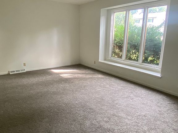 5th image of 408 32nd St