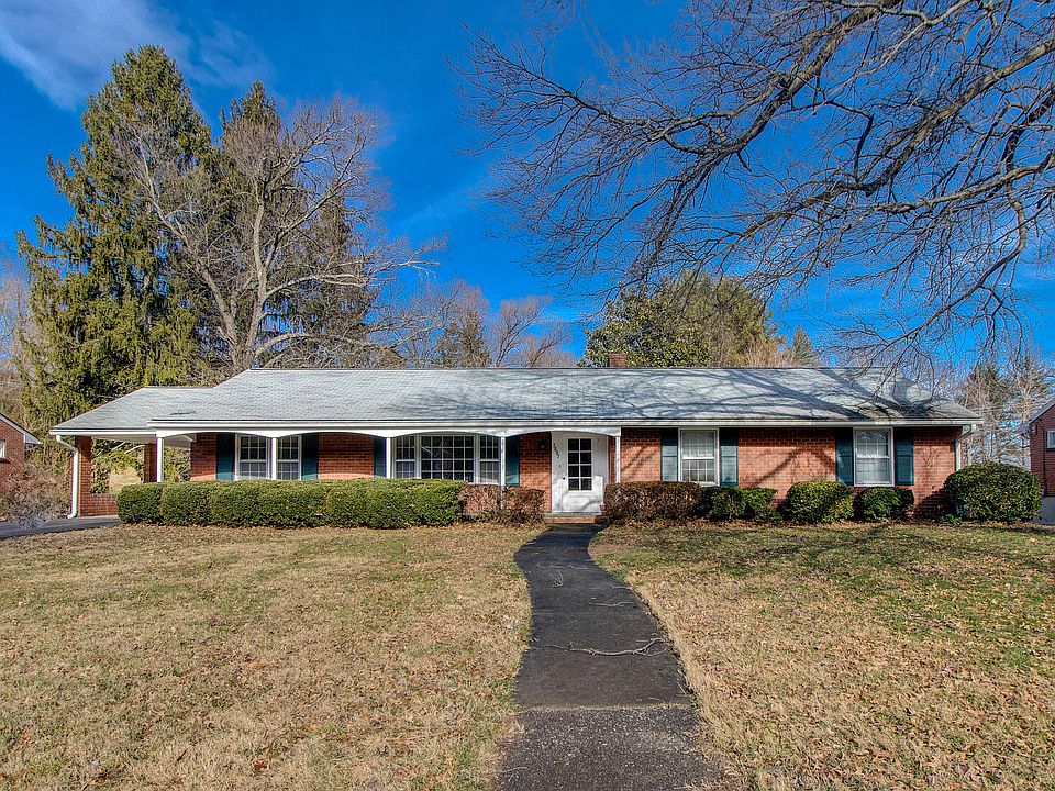 1st image of 3807 Belle Meade Dr