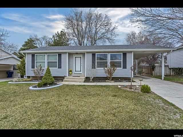 1st image of 869 E Hollyhock Ave
