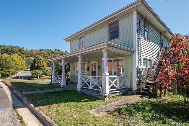 2nd image of 31 Hildebrand St #B