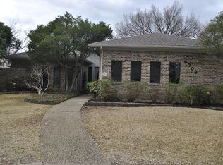 6702 Robin Willow Ct, Dallas, TX 75248