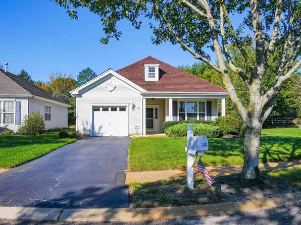 64 N Pembrooke Way, Absecon, NJ 08205