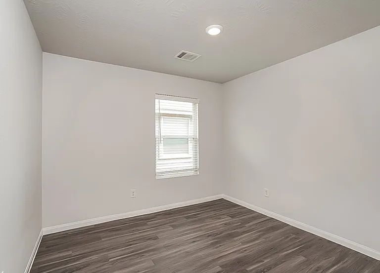 19019 Moynihan Dr — Photo 20