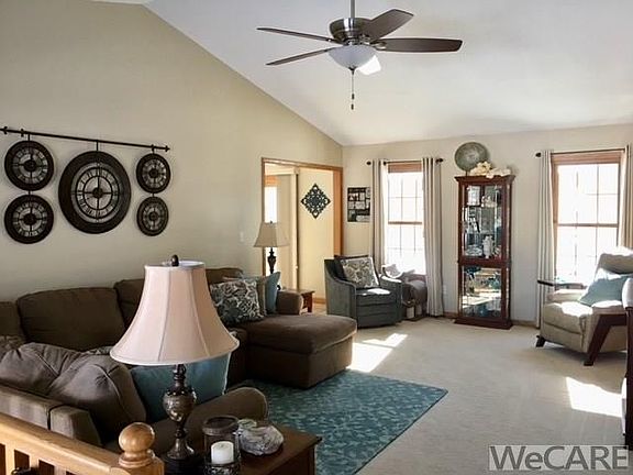 4th image of 3725 Citabria Dr