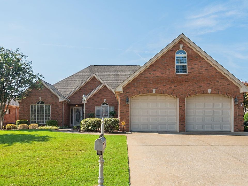 1st image of 102 Old Hickory Dr