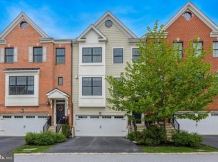 22 Parkview Cir, Wayne, PA 19087