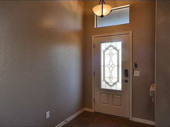 4th image of 5700 Valley Oak Dr