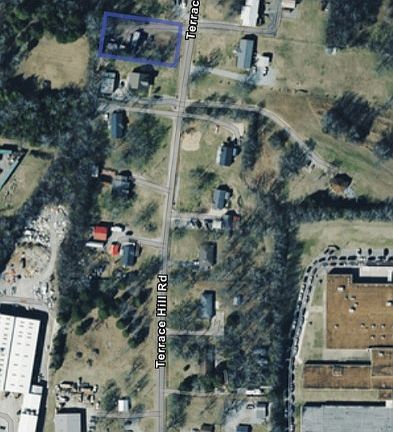 3rd image of 613 Terrace Hill Rd